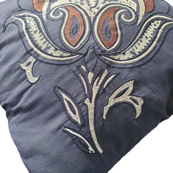 MODERN THREADS Pillows Embroidered Cotton Linen Accent 18 Inches Set of Two - Picture 5 of 13